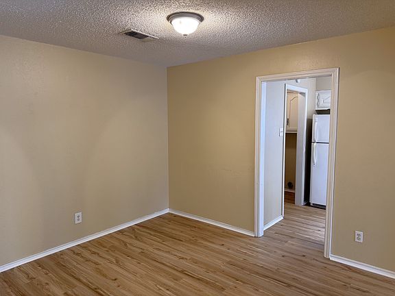 5th image of 1706 Wisteria St