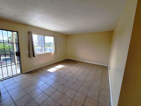 3rd image of 4758 Imperial Ave APT 6