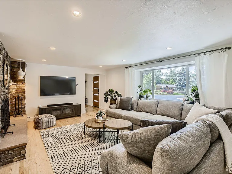 13070 W 15th Dr — Photo 10