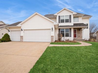 1185 Glendale Ln, Ely, IA, 52227