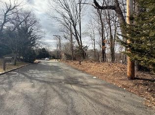 25 Coverly Avenue, Staten Island, NY 10301