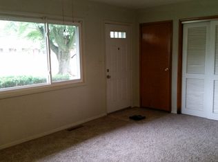 312 Carol Ln, Englewood, OH
