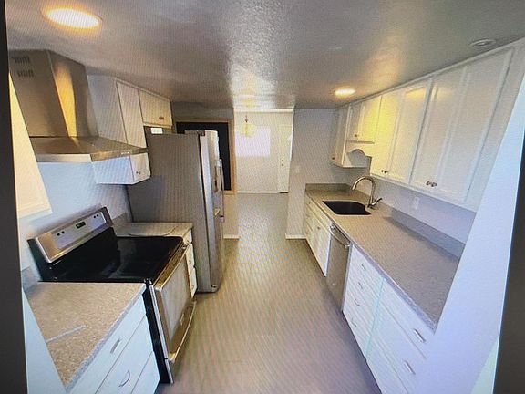 3rd image of 3302 E Acoma Dr