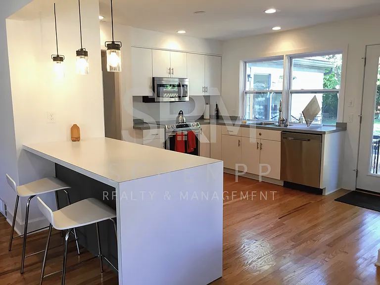 2916 Richland Ave — Photo 6