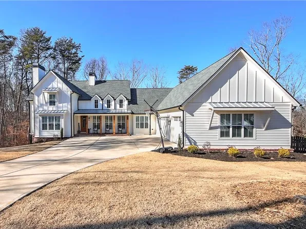 199 Laurel Ridge Ln, Ball Ground, GA 30107