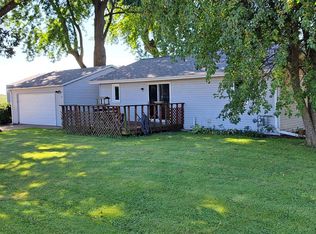 304 E Winnebago, Friesland, WI 53595