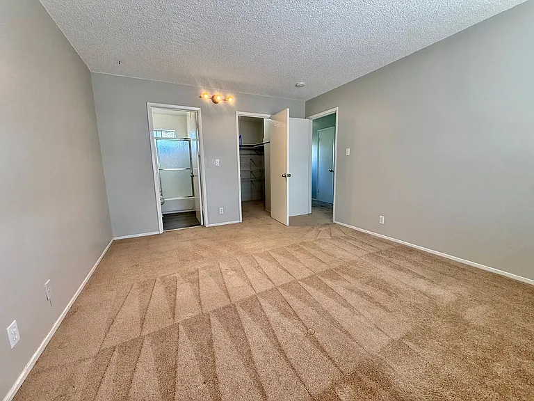 2660 Flores St — Photo 6
