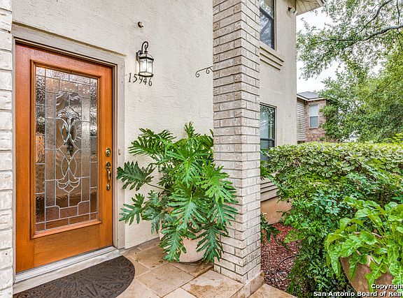 3rd image of 15946 Tampke Pl
