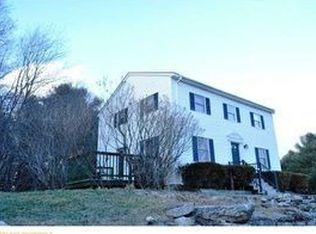8 Patten Ln, Topsham, ME 04086