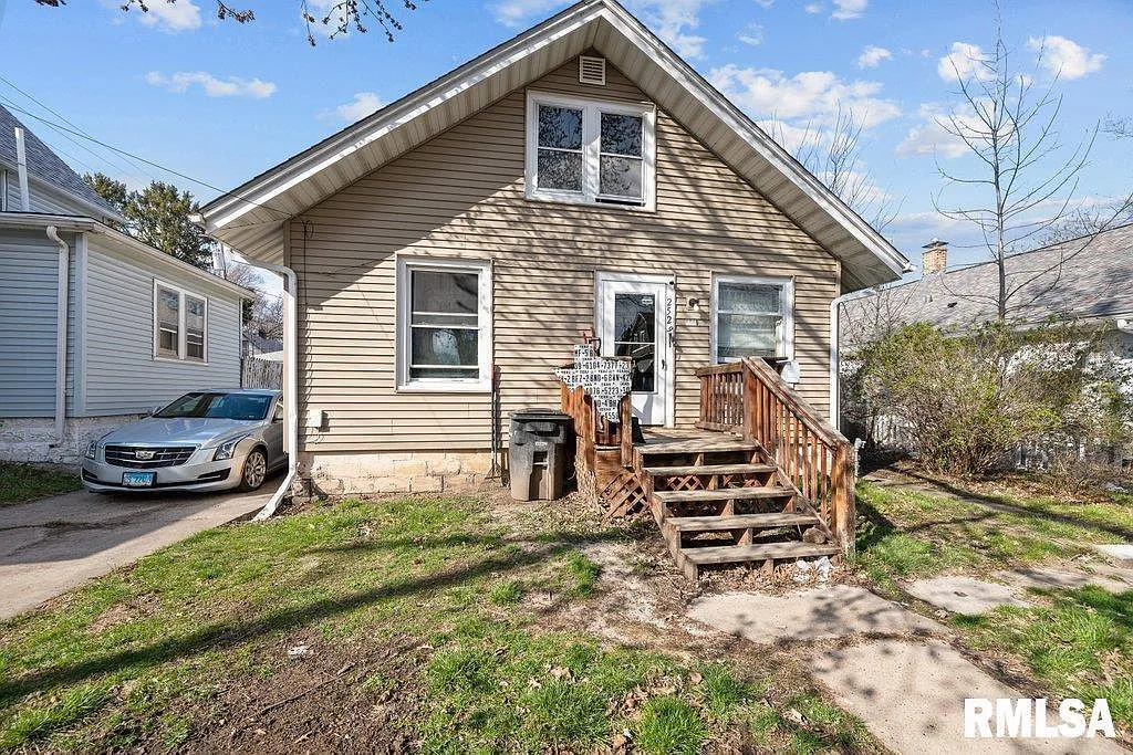 2529 15th Ave photo 1
