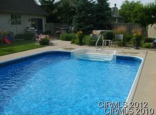 1512 N Lakeshore Dr, Marion, IN 46952
