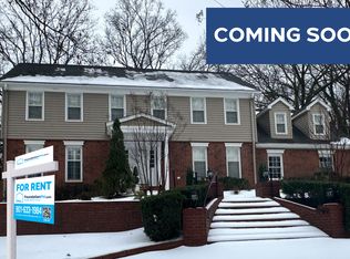 7939 Dovie Ln, Germantown, TN 38138