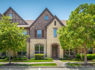 2400 Holt Dr #C, Carrollton, TX 75010
