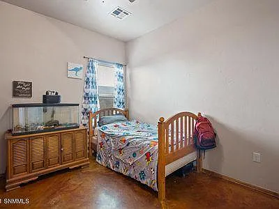 3635 Santa Cecilia Ave — Photo 9