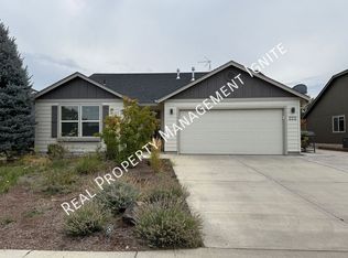 222 SW 33rd Dr, Redmond, OR 97756