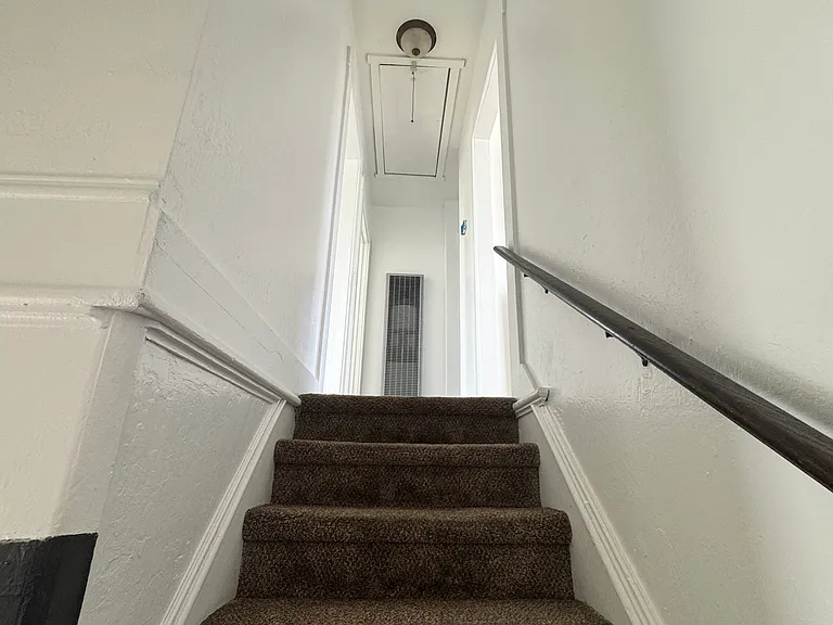 7705B Thornton Ave — Photo 4