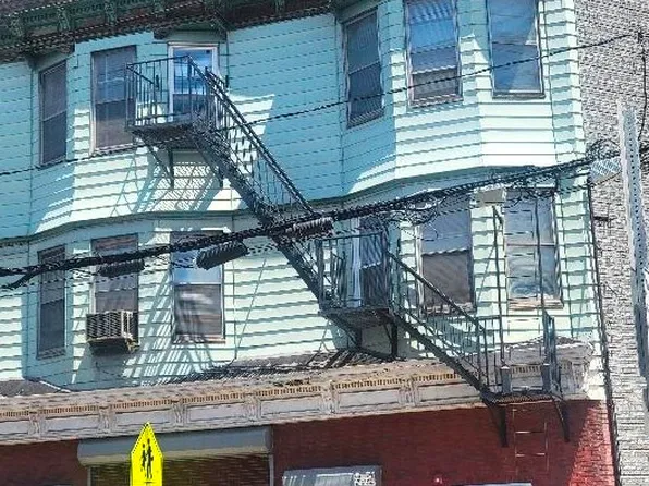 224 Old Bergen Rd, Jersey City, NJ 07305