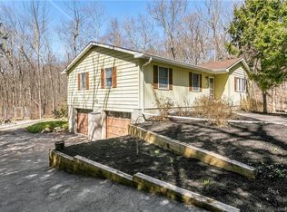 132 Pudding St, Putnam Valley, NY 10579