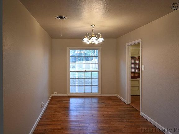 4th image of 3221 Cumberland Ave