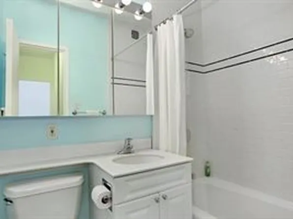 60 East 8th Street image 1 of 7