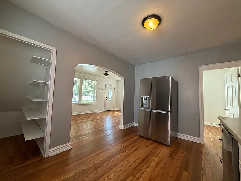 4606 Wilcox Ave — Photo 6