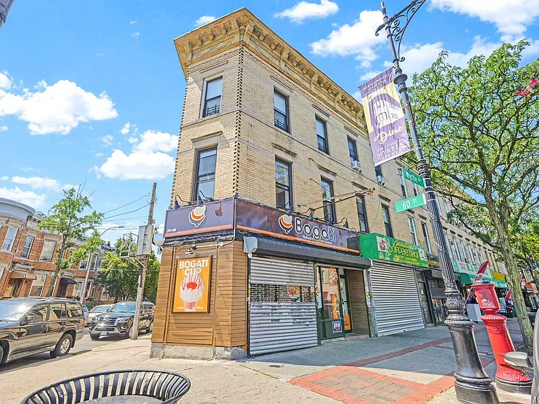 59-40 Myrtle Ave #3 — Photo 20