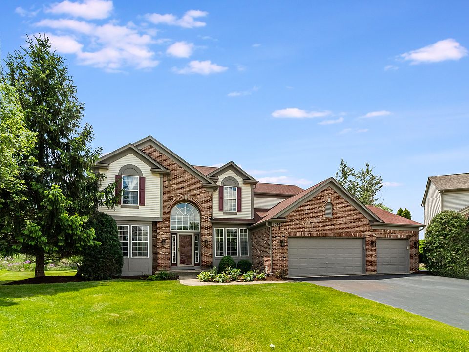 1st image of 1044 Oakhill Dr