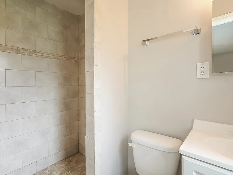 6511 Burgundy Rd S — Photo 13