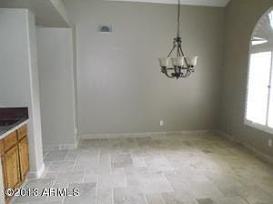 4th image of 1946 E Kentucky Ln