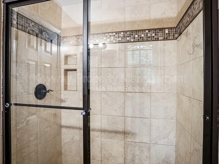 3420 Linderwood Dr — Photo 21