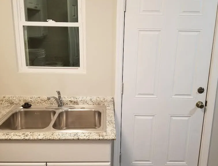 5695 Ironwood Ct — Photo 2
