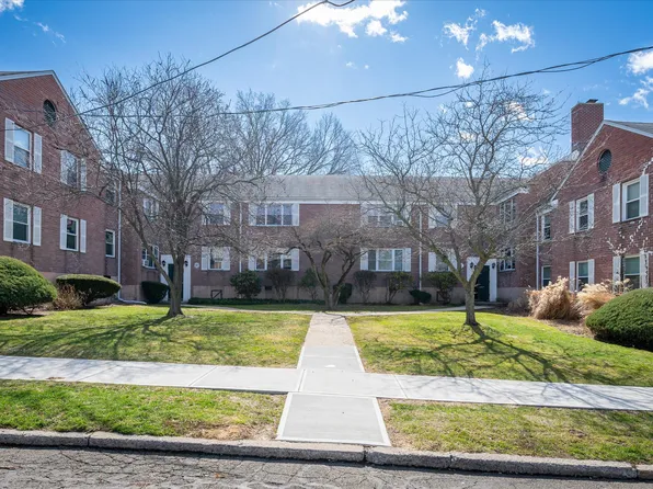 23 Standish Rd #10C2, Stamford, CT 06902