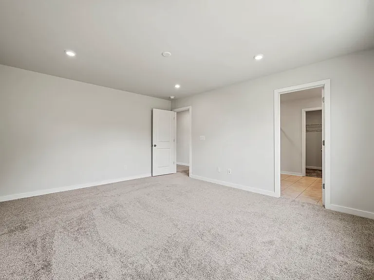 2317 Blue Sky Meadows Dr — Photo 10