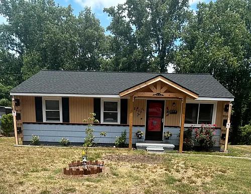 2213 Gerald St Photo 1