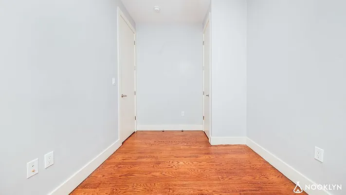 Rented by Nooklyn NYC LLC | media 43