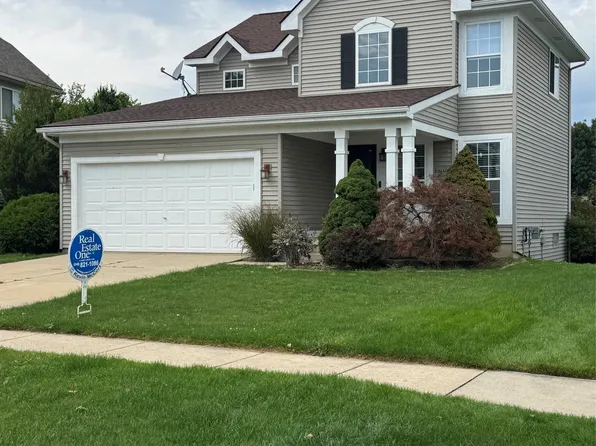 3659 Sugarbush Dr, Howell, MI 48843