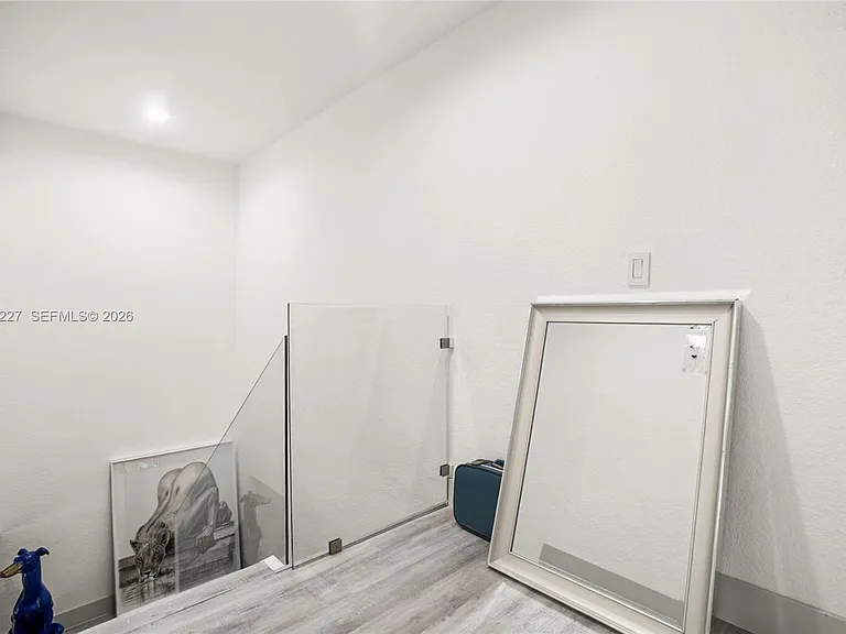 455 NW 19th Ln — Photo 16