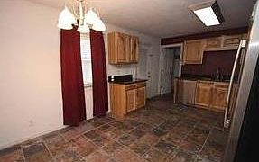 5th image of 101 Pipers Pine Dr