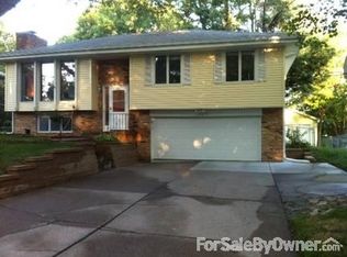 15279 Blackwell Dr, Omaha, NE 68137