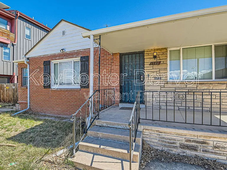 1540 N Zenobia St — Photo 13