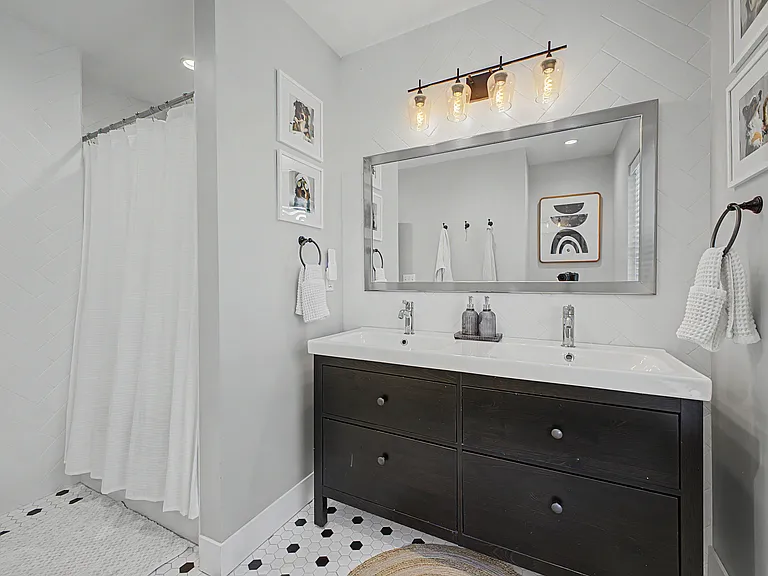 1371 Raleigh St — Photo 20