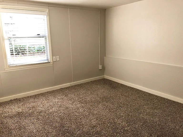 1411 N Northgate Way — Photo 13