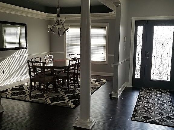 3rd image of 2084 Northwood Dr