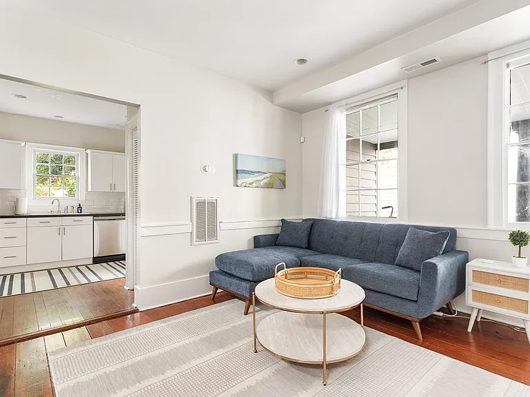 11 Marion St — Photo 5