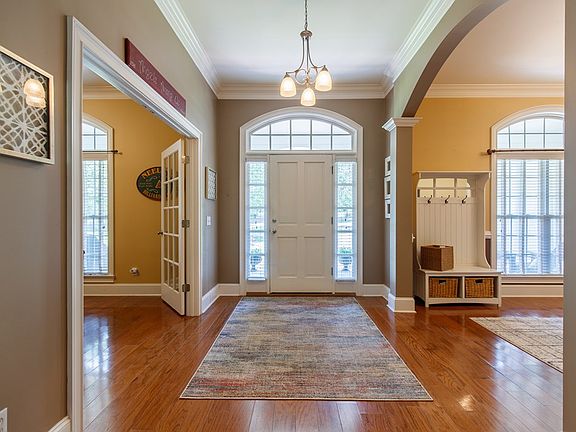 4th image of 4219 Oak Forest Dr