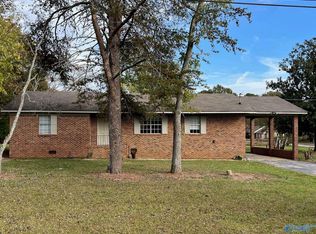 2357 Len Cir NW, Hartselle, AL 35640