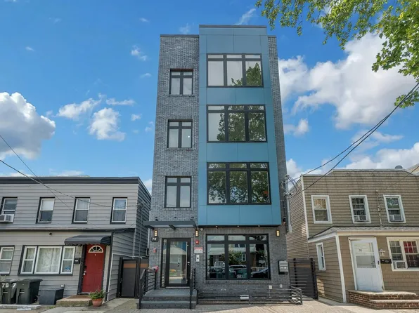 76 Corbin Avenue image 1 of 30