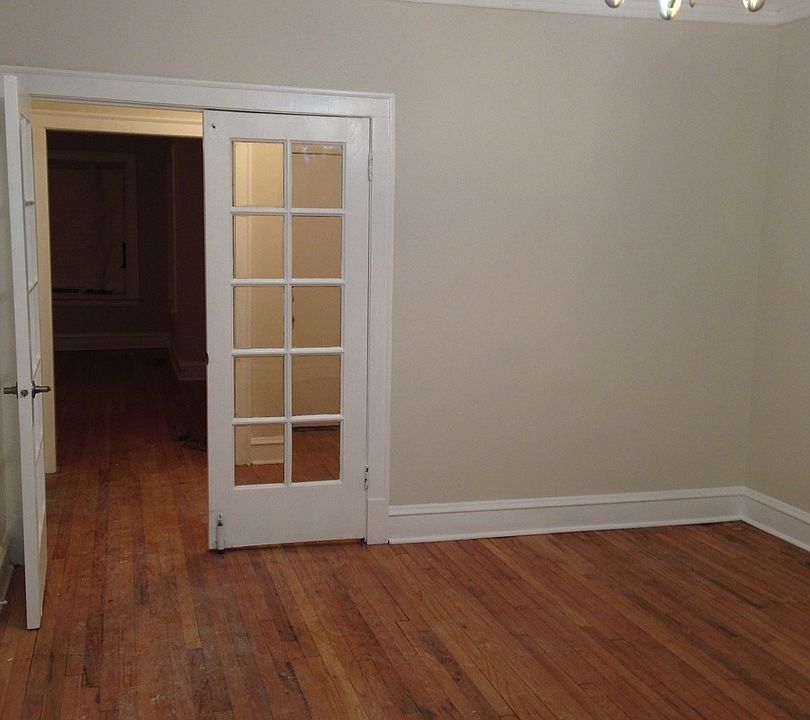 2nd image of 8036 S Yates Blvd