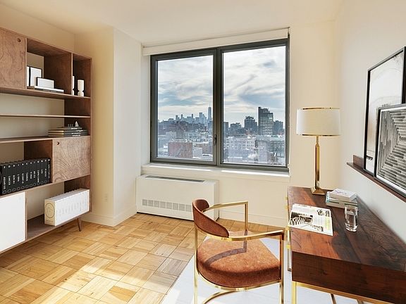 4th image of 312 11th Ave APT 14L