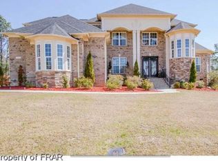 7333 Mariners Landing Dr, Fayetteville, NC 28306